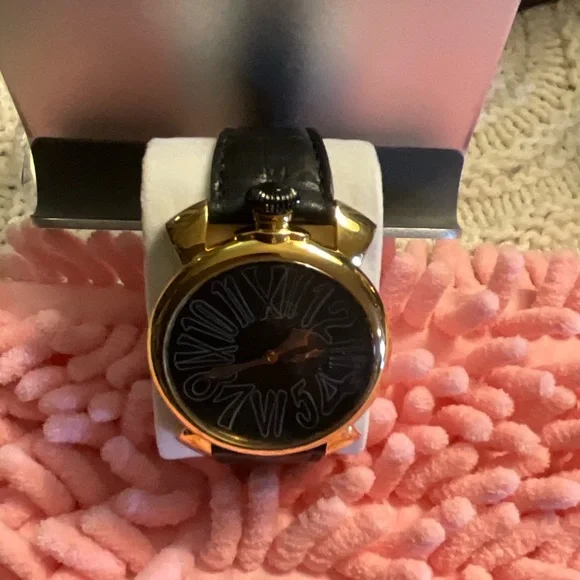 Big face Gaga M watch - Picture 5 of 5